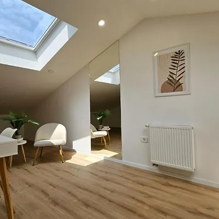 Modern House 200m From The Fazana