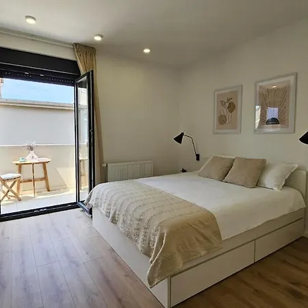Modern House 200m From The * Fazana